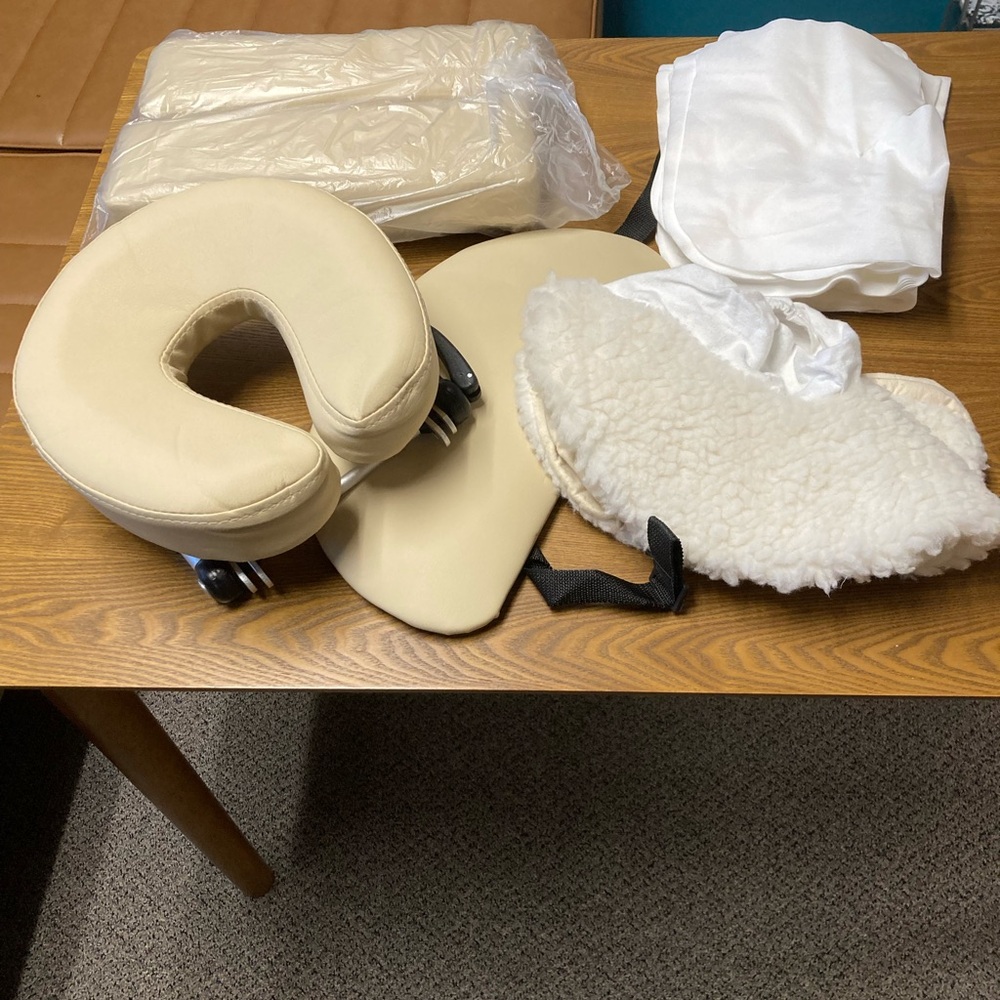 NWOT Massage Table Accessories Set in Cream